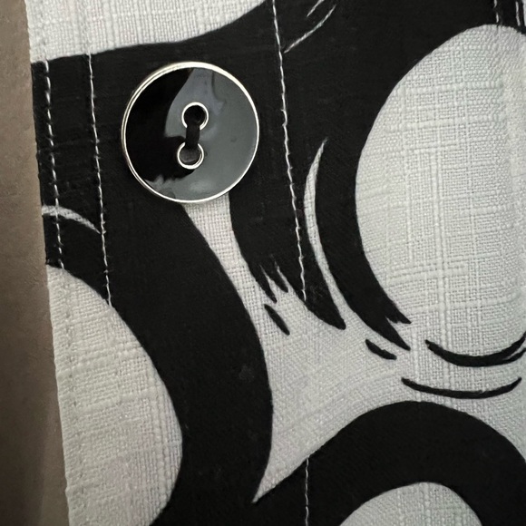 ALIA BLACK &WHITE COAT - Picture 9 of 11